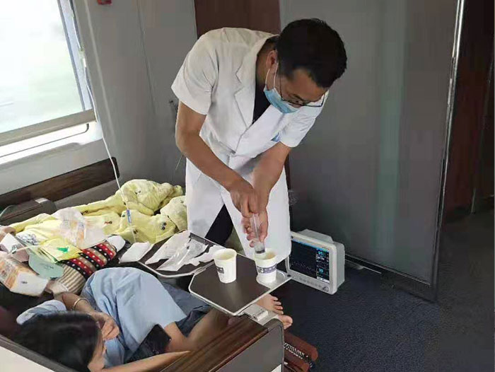 飞机及高铁转运病人